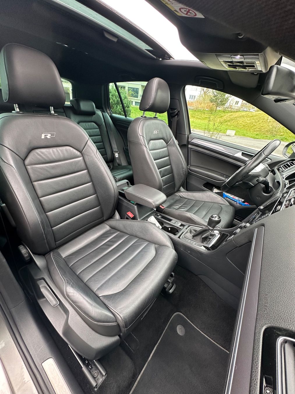VW Automobili: VW Golf VII 1.4 TSI  R-Line – Usato da Feuerthalen venduto da driven 4