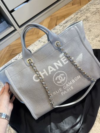 Chanel Deauville gross grau