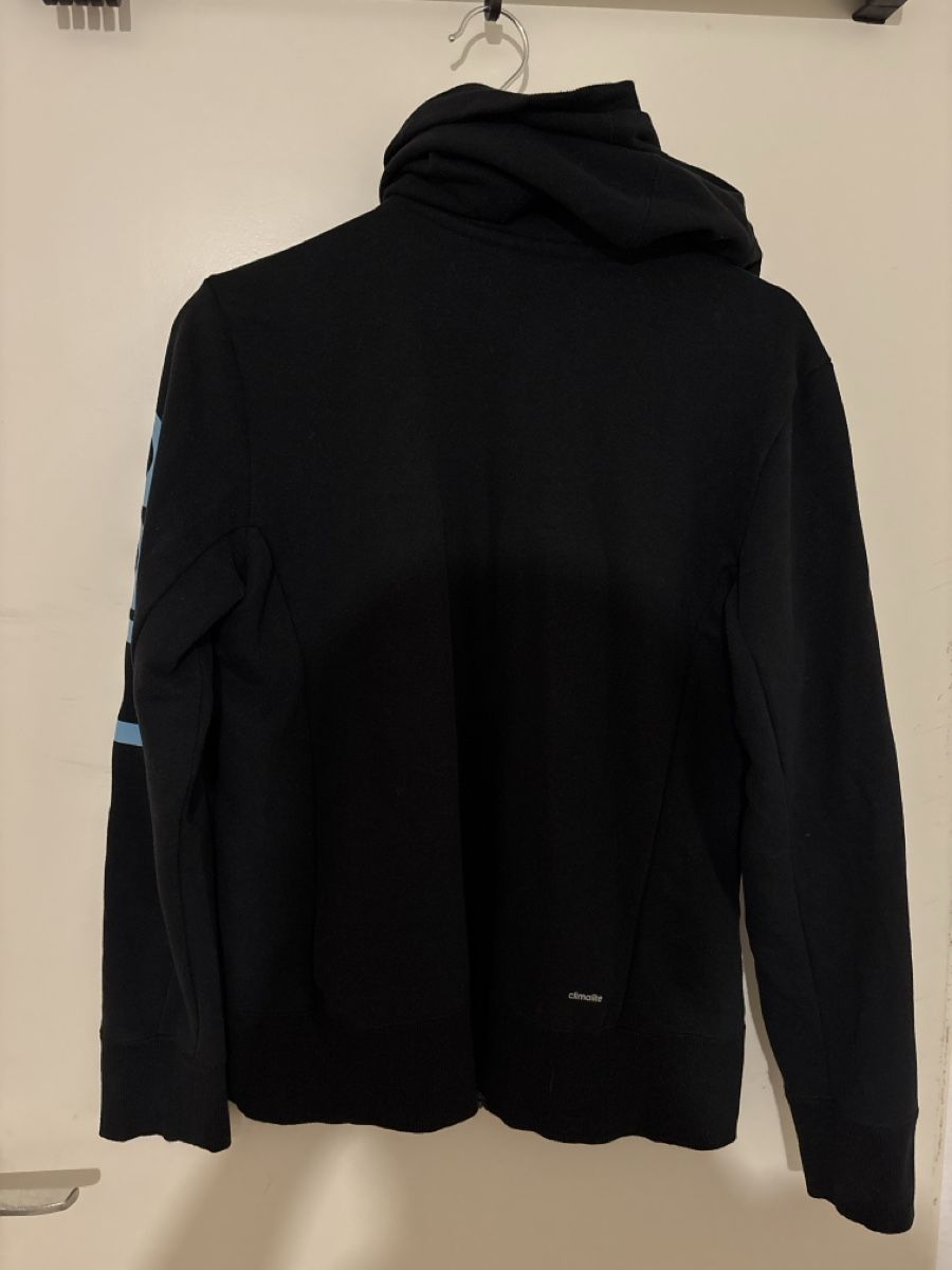 Adidas Jacken: Adidas Kapuzenjacke – Gebraucht aus Muttenz von s24_6nnd 1