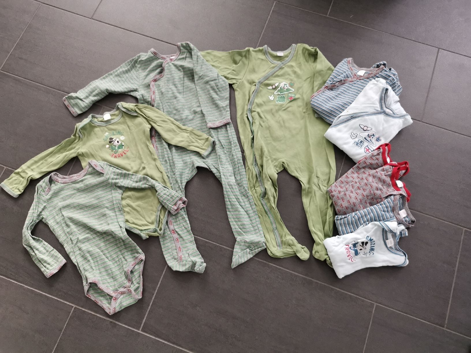 Pigiama & Simili: grosses Pyjama-/Bodyset - Versand möglich – Usato da Matzendorf venduto da hauli2
