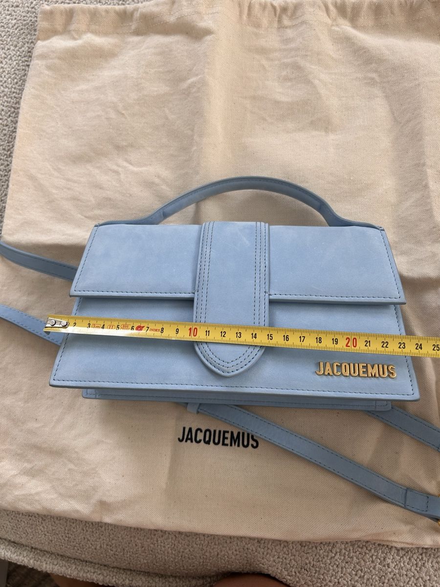 Jacquemus Borse da donna: Jacquemus Die grosse Bambino Handtasche, hellblau – Nuovo (secondo la descrizione) da Andwil SG venduto da nin_y2zm 4