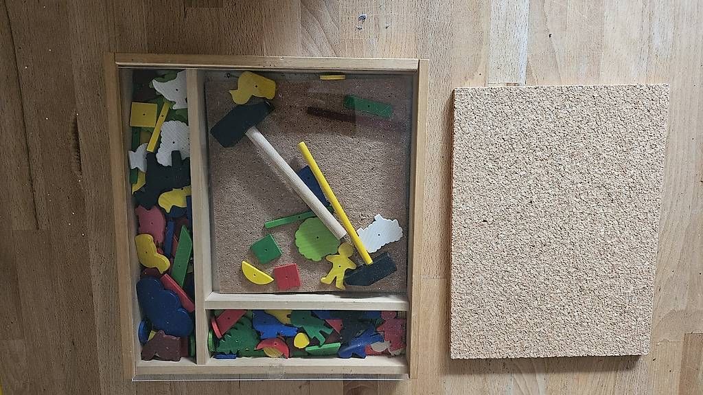 Spielzeuge: Hammerspiel Holz Kork – Gebraucht aus Basel von spo_9r87