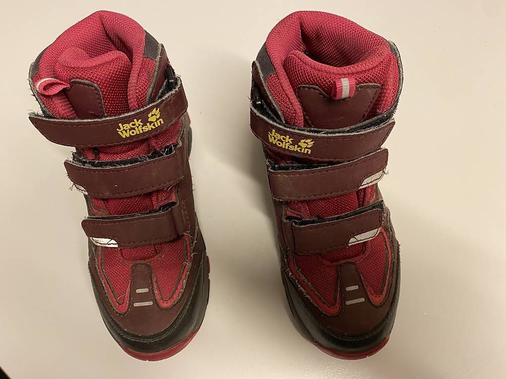 Jack Wolfskin Chaussures hommes: Jack Wolfskin Wanderschuhe 30 – D'occasion à Kilchberg ZH par ana_k6cn