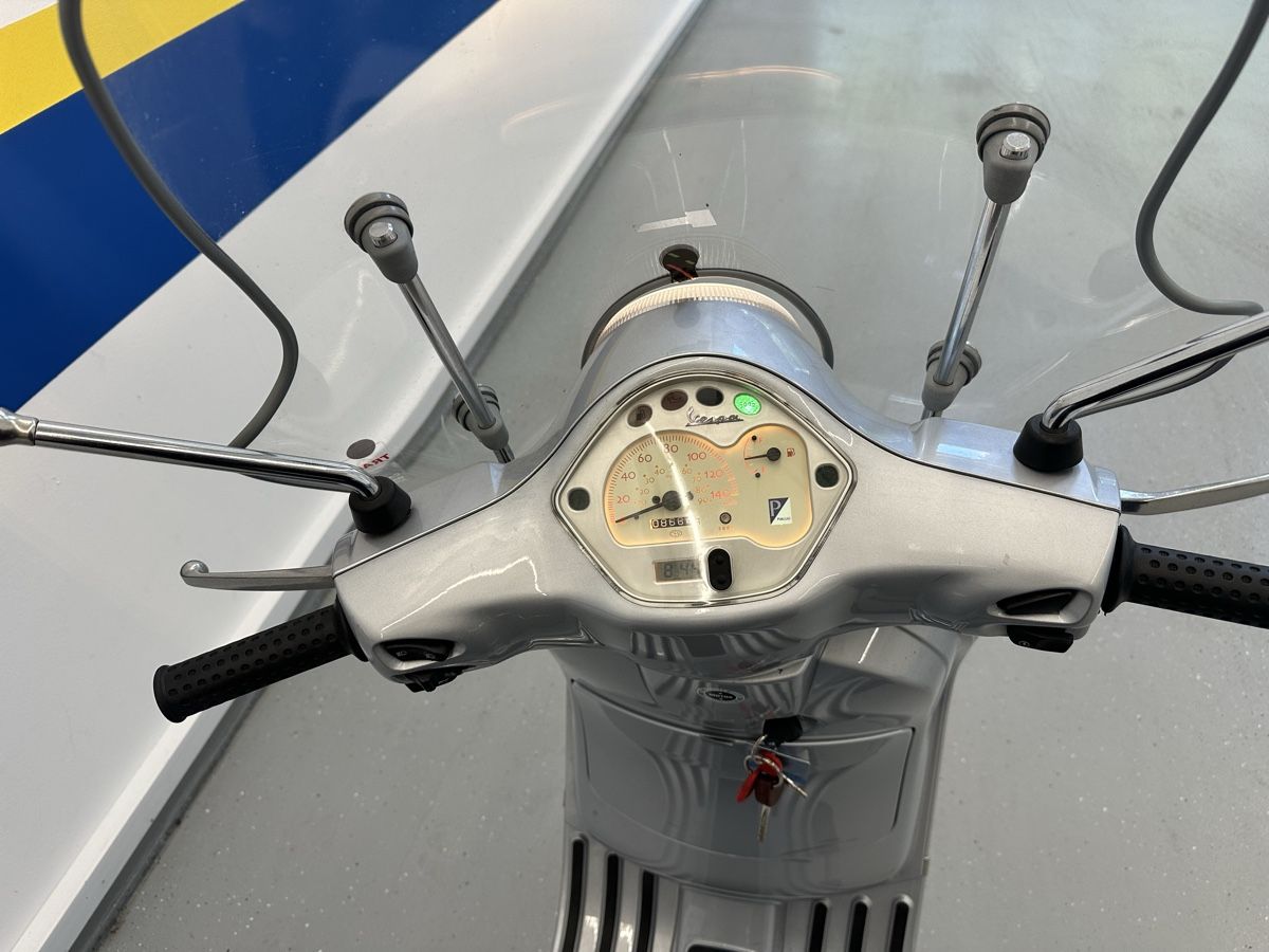 Vespa Scooter: Vespa LX125 – Usato da Walenstadt venduto da Basha92 3