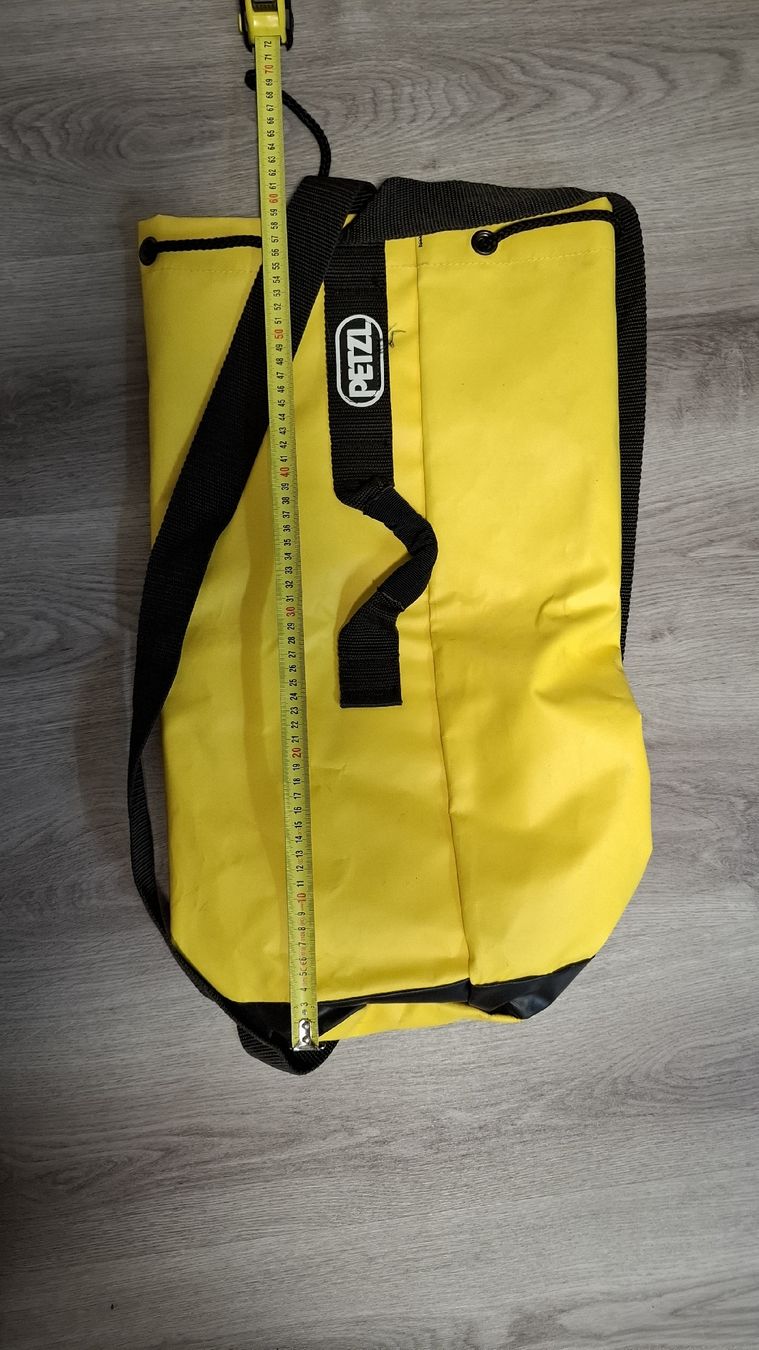Petzl Zaini: Höhlenrucksack Petzl  – Usato da Bottmingen venduto da Rothorn05