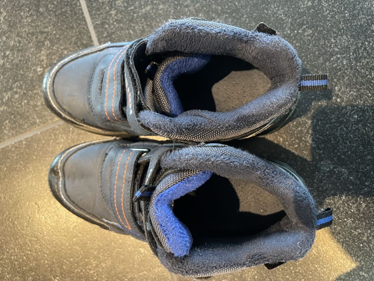 Scarpe per ragazzi: Gefütterte Herbstschuhe Grösse 35 – Usato da Wegenstetten venduto da Marcus2222 4