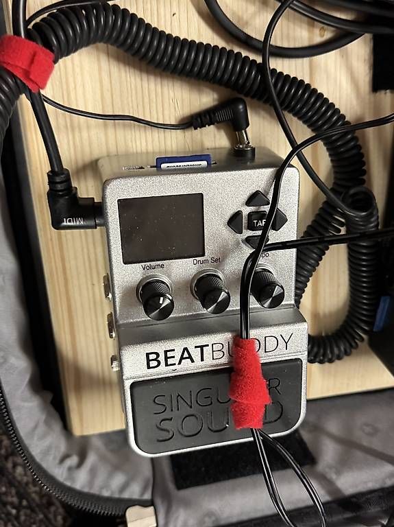 Strumenti musicali: Singular Sound AEROS Loop Studio Gold Edition + BeatBuddy – Usato da Rhäzüns venduto da Strauchklauer 2