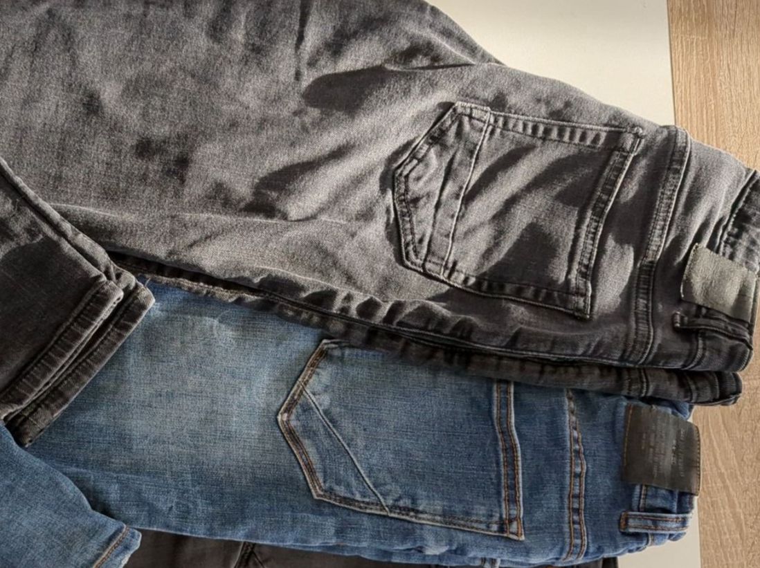 Zara Pantaloni: zwei Jeans 152 – Usato da Seuzach venduto da Gajos