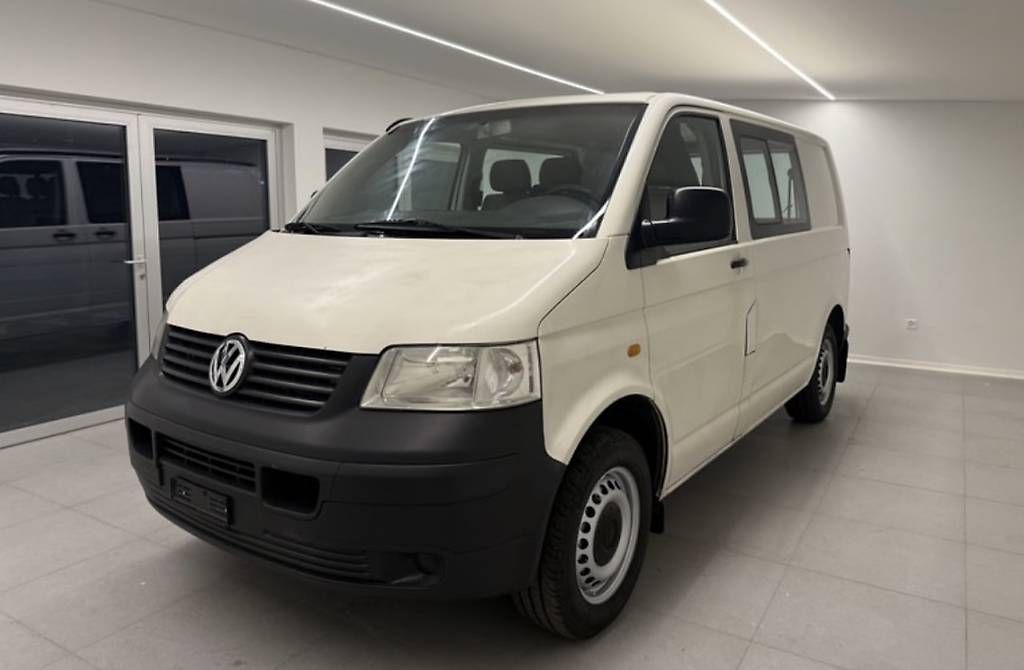 Camping Fahrzeuge: Einsteigen - Loscampen VW T5 Campingbus – Gebraucht aus Therwil von Pulchra_lignum