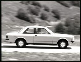 Fotografie Auto Ford Granada Coupe, Werk