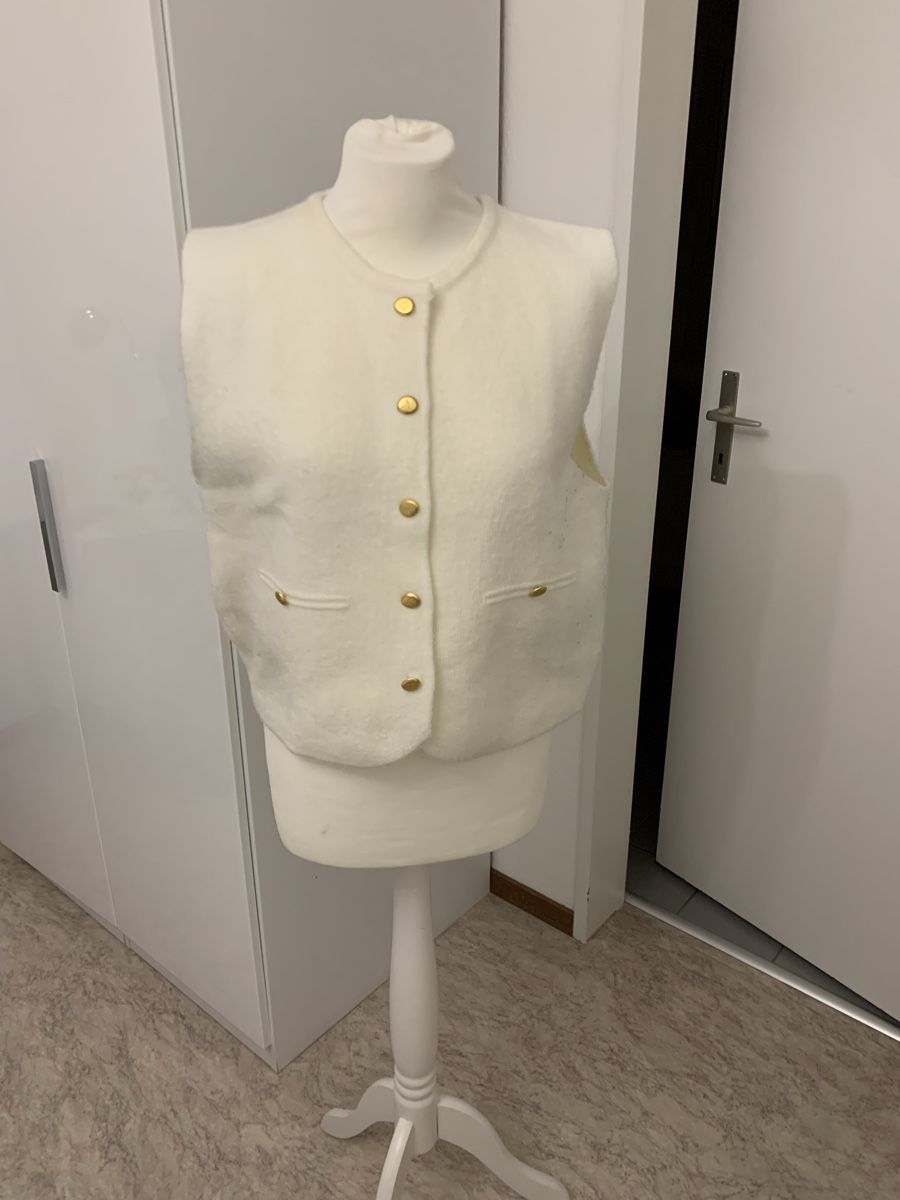 Gilet & Giacche senza maniche: Edle Weste , Winterweste, creme-weiss, Gr.M/ – Nuovo (secondo la descrizione) da Rüfenacht venduto da lilly_67 1