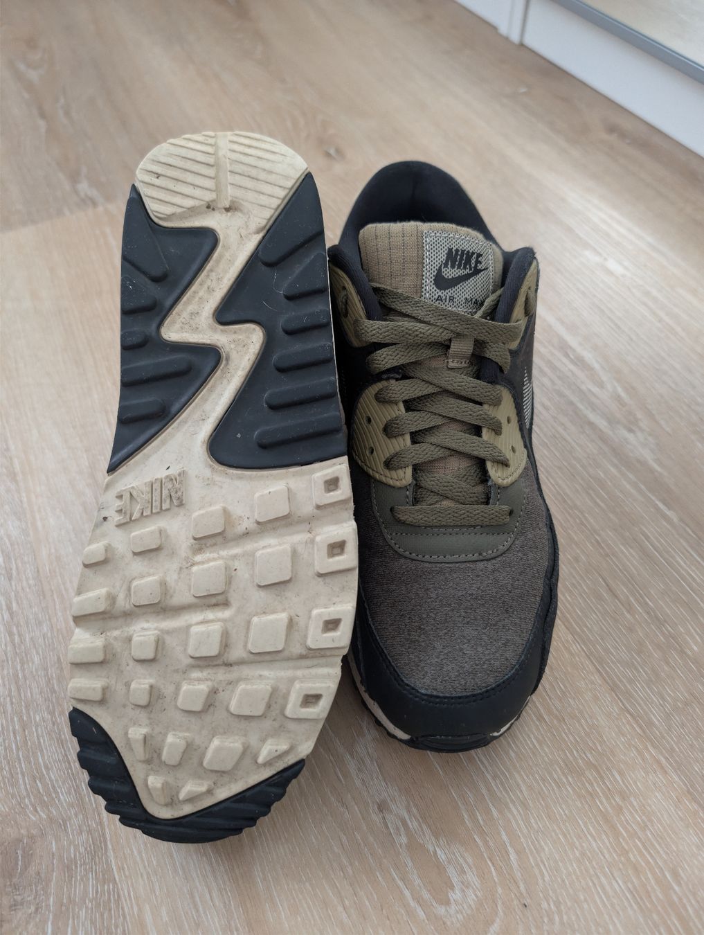 Herrenschuhe: Air Max 90 (EU 42.5) – Gebraucht aus Gossau SG von TheBibiaon 2