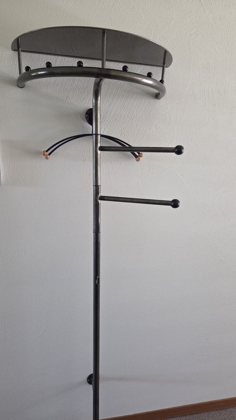 Garderobe: Metal Garderobe – Gebraucht aus Niederglatt ZH von Skinyo 1