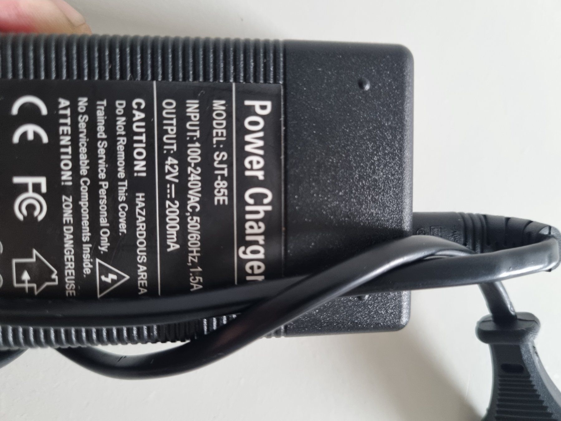Caricabatterie: Chargeur trottinette – Usato da Avully venduto da jfc76 1