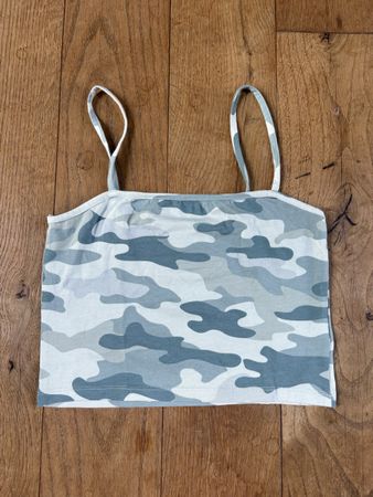 Crop Top Camouflage Print FB Sister Grösse S 