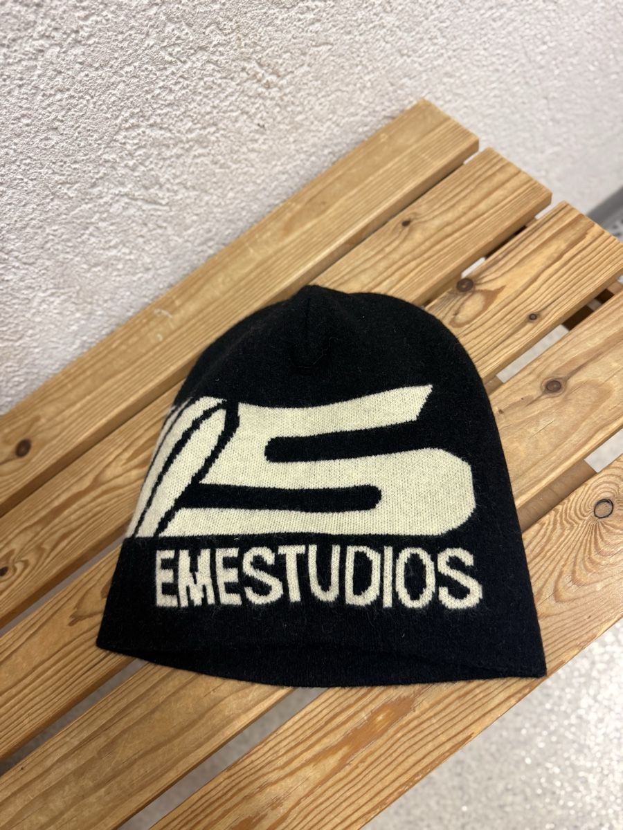 Chapeaux, bonnets & casquettes: EME Studios Mütze – Neuf (Voir description) à Biel/Bienne par lichterhoh 1