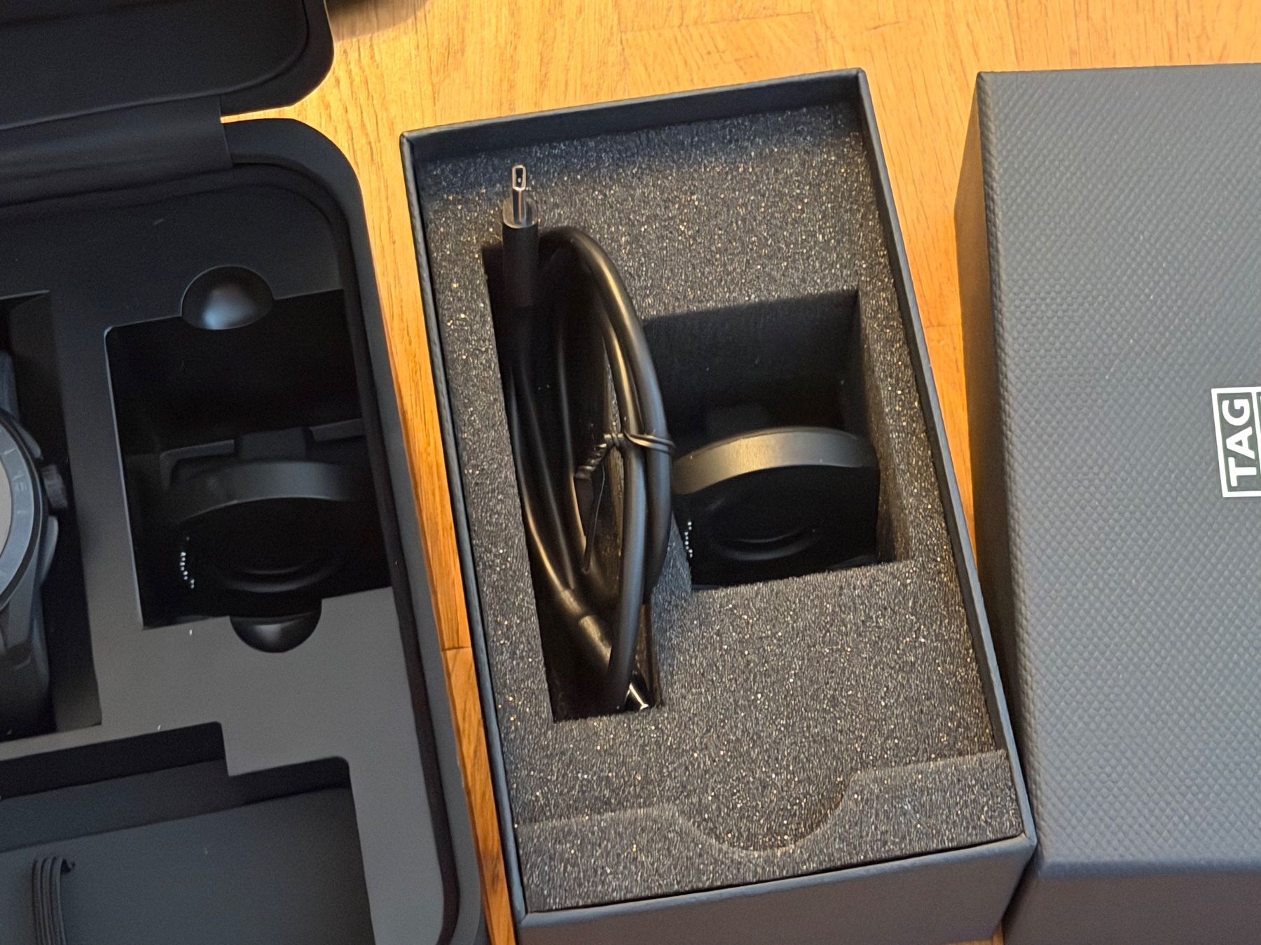 Tag Heuer Smartwatch: Montre  TAG Heuer Modèle connected e5 titane Prix excep... – Gebraucht aus Beurnevésin von casino01 3