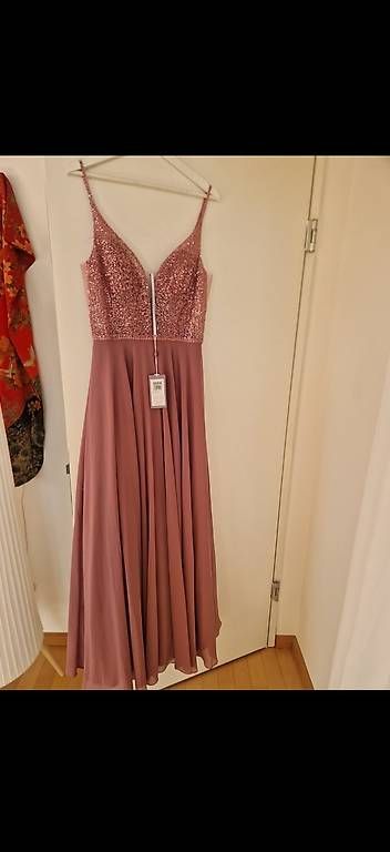 Robes: Ballkleid – D'occasion à Liestal par loo_bh95 4