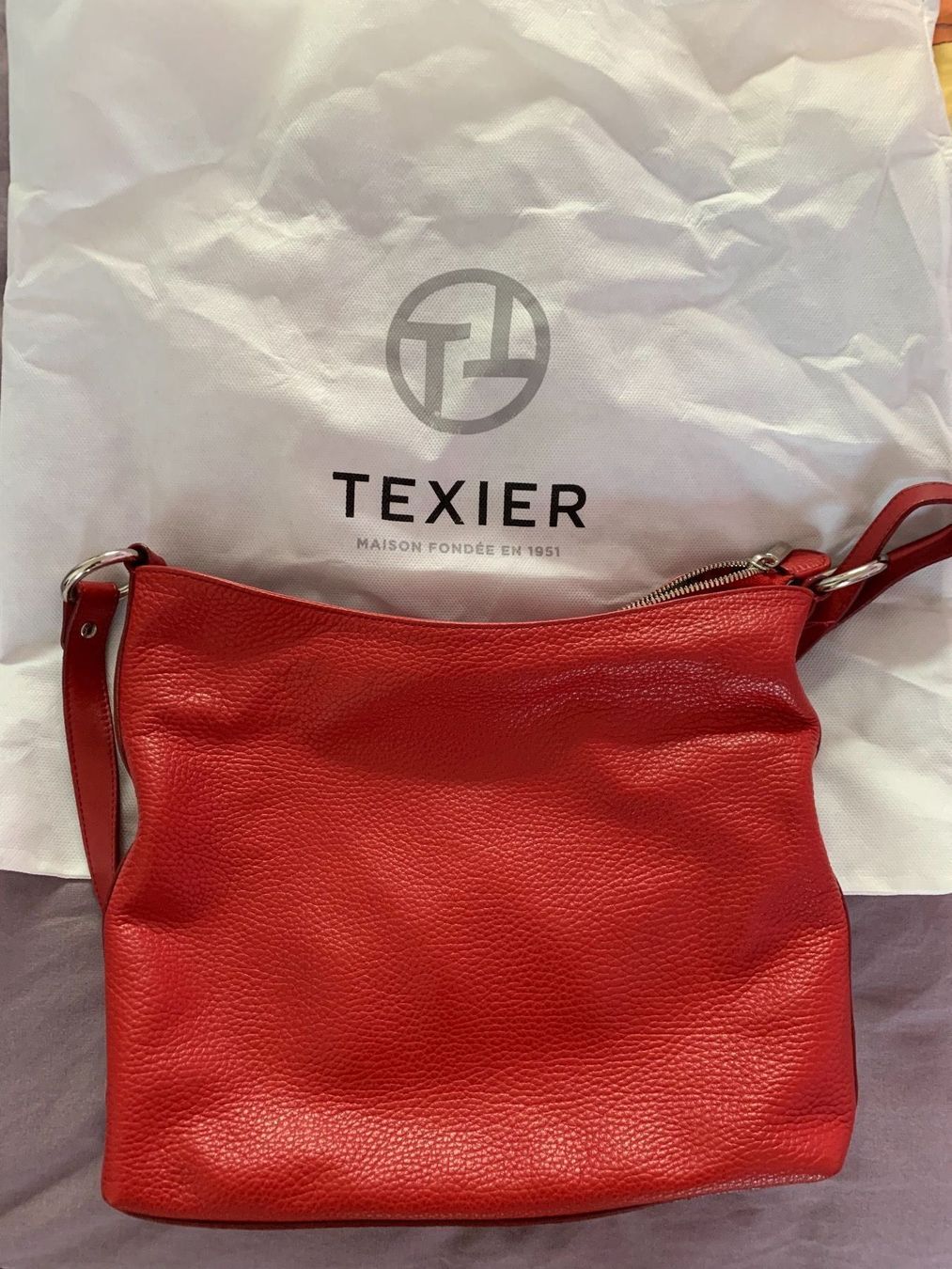Taschen für Damen: Sac à main en cuir rouge Texier – Neu (gemäss Beschreibung) aus Colombier NE von Nikkon