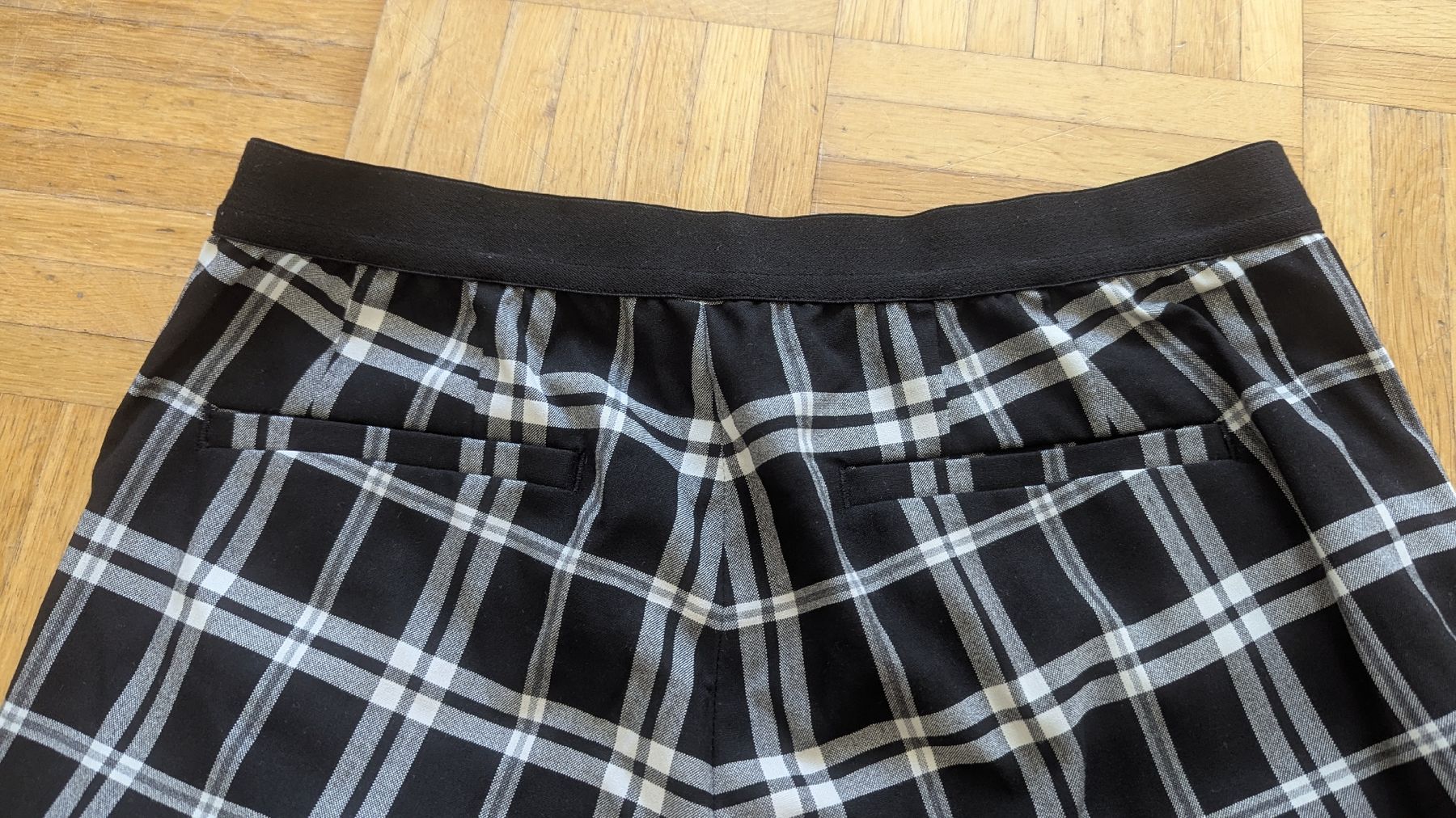 Uniqlo Pantalons: UNIQLO Hose – D'occasion à Zürich par Stonejewelry 2