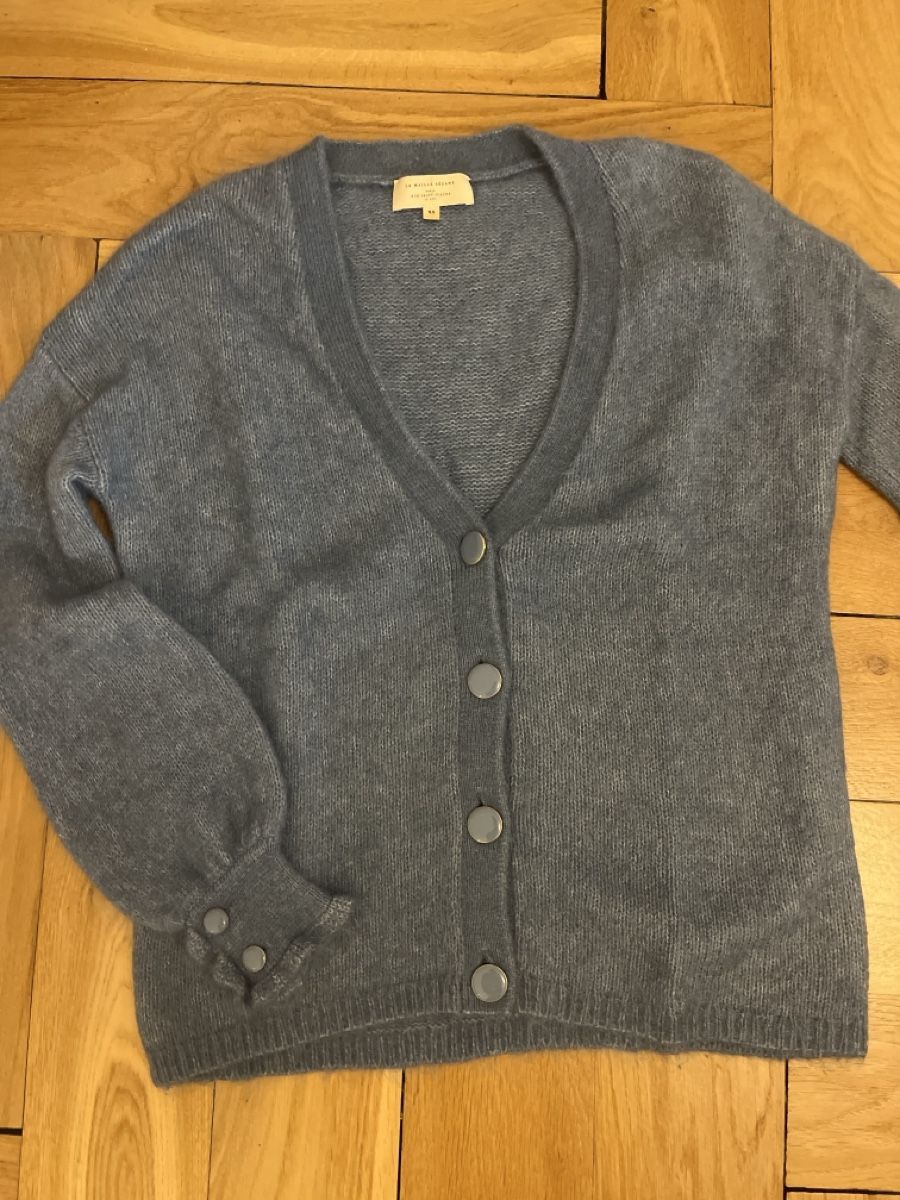 Sezane Pullover & Sweatshirts: Sezane Strickjacke Blau – Gebraucht aus Basel von lore_pil