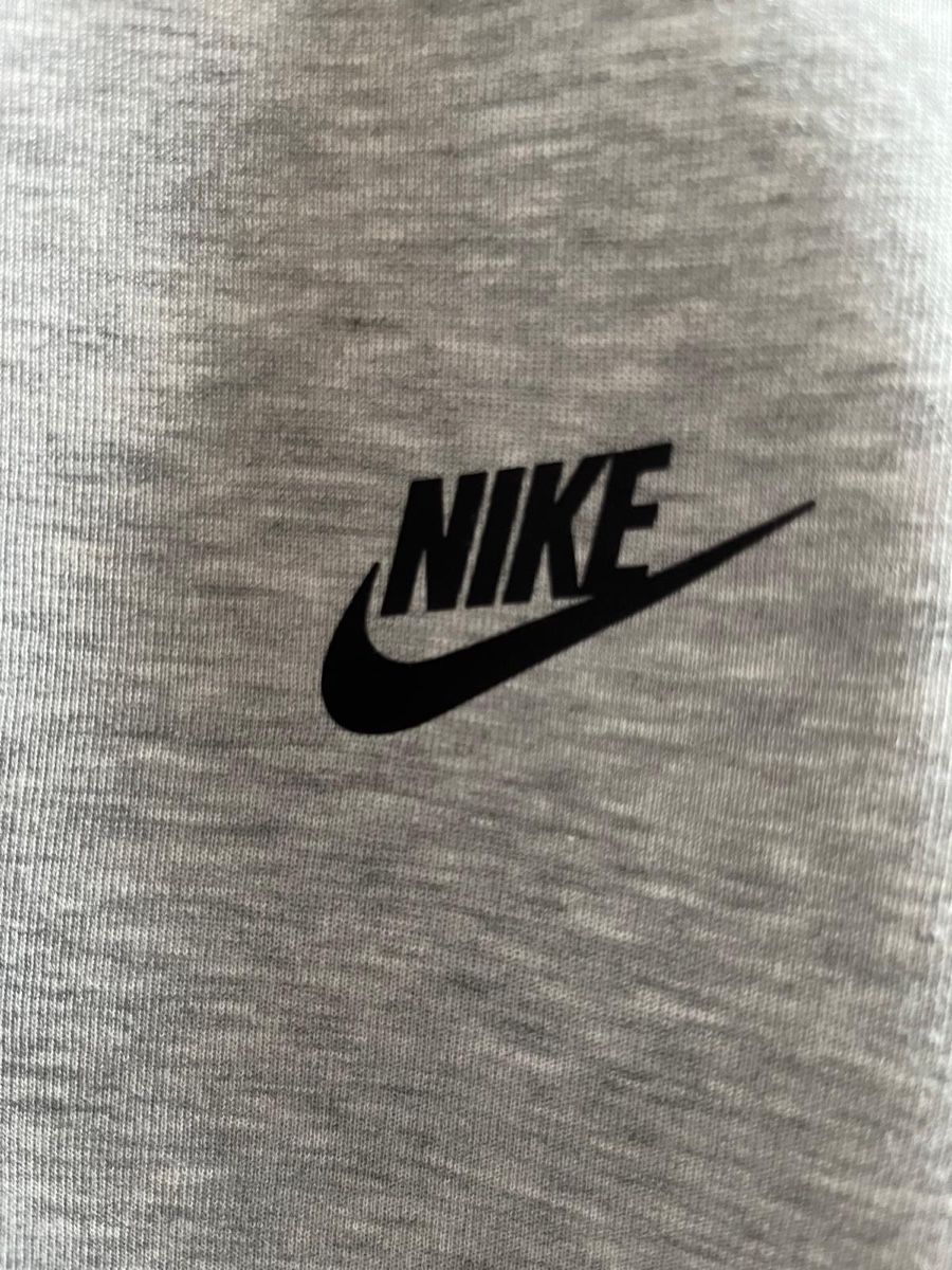 Nike Pantaloni: Nike Tech Jogginghose grau/schwarz – Usato da Zürich venduto da Christian0122 2