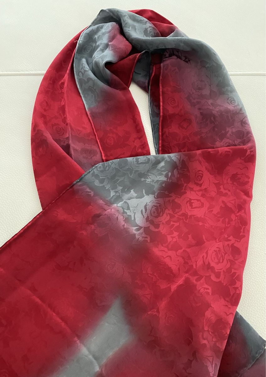 Foulard & Sciarpe: Seiden Schal 🌸 – Usato da Opfikon venduto da Luis144 4