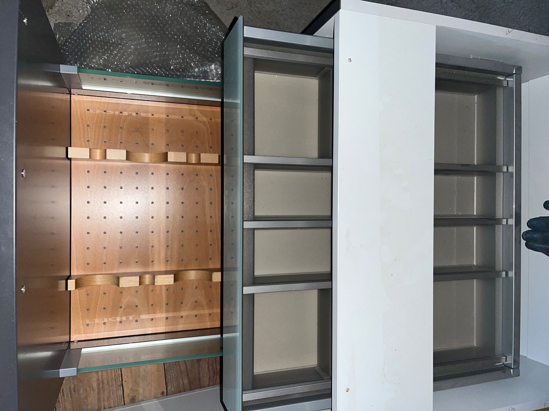 Cucine complete: Freistehende Küchen-Theke der Marke LEICHT – Nuovo (secondo la descrizione) da Schüpfen venduto da Centurion65 3