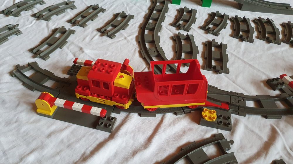 Grosse LEGO Duplo Eisenbahn elektrischer Zug Schienen (Gebraucht) in