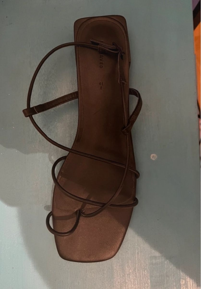 Scarpe da donna: Trendige Sandalen – Nuovo (secondo la descrizione) da St. Gallen venduto da val_zp92 2