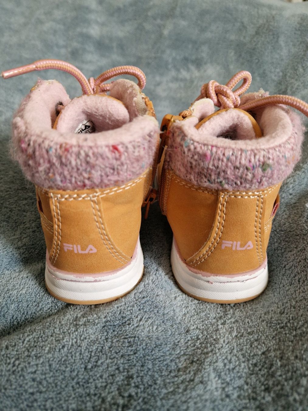 Fila Scarpe per ragazze: Schuhe FILA grösse 21 – Usato da Heimberg venduto da Eleanor20 4