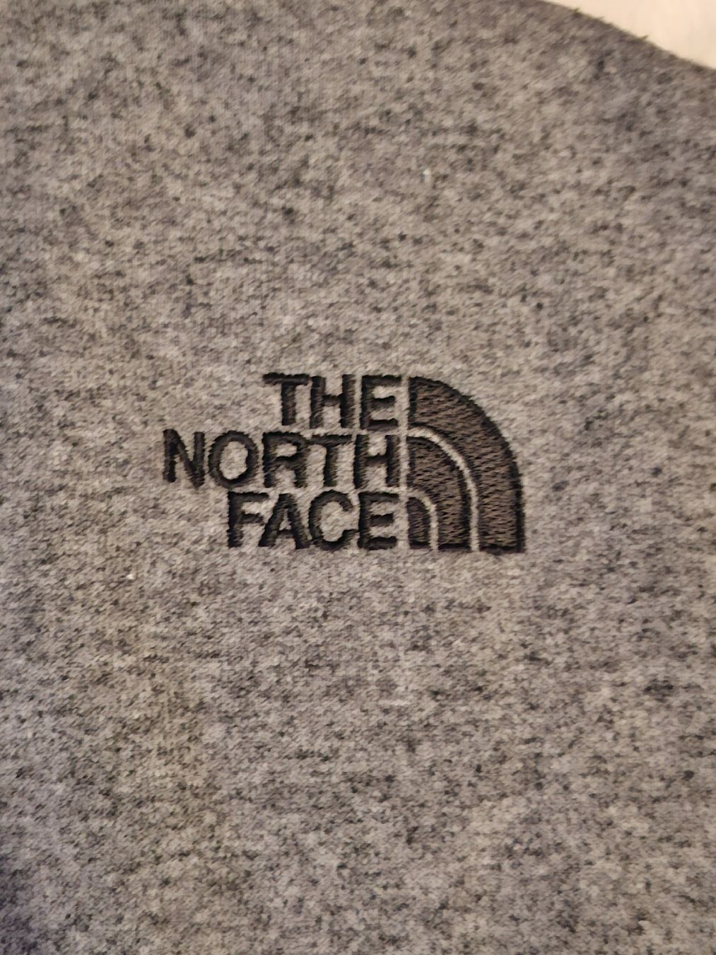 North Face Maglioni & Felpe: The North Face, Pull chaud, taille S, gris anthracite – Usato da Renens VD venduto da ser_j2fn 3