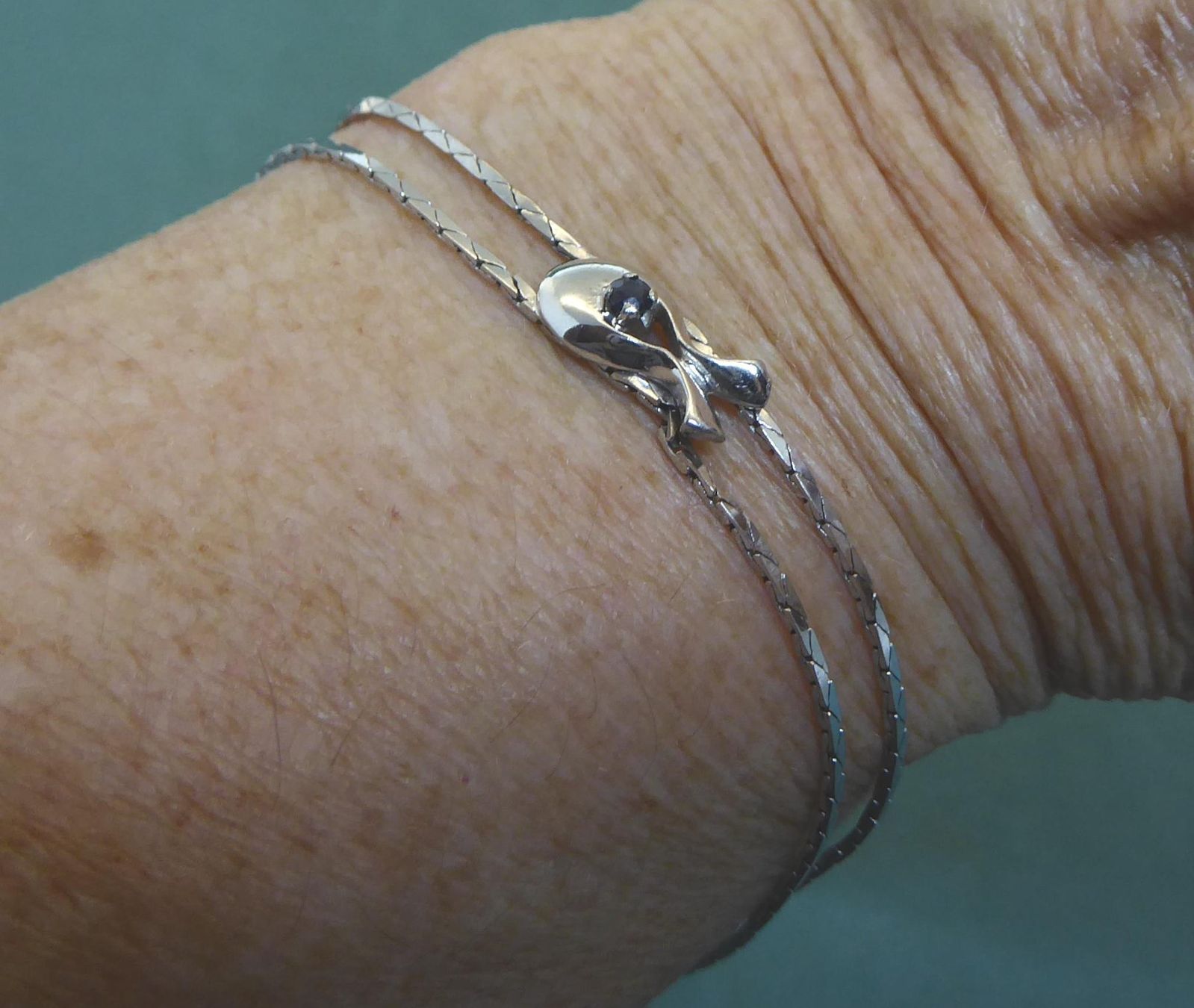 Armbänder & -reifen: Armband 925 Silber mit echtem Spinell Steinchen – Gebraucht aus Muri AG von silvermouse007