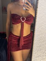 Ensemble deux pièces bordeaux effet peluche état neuf