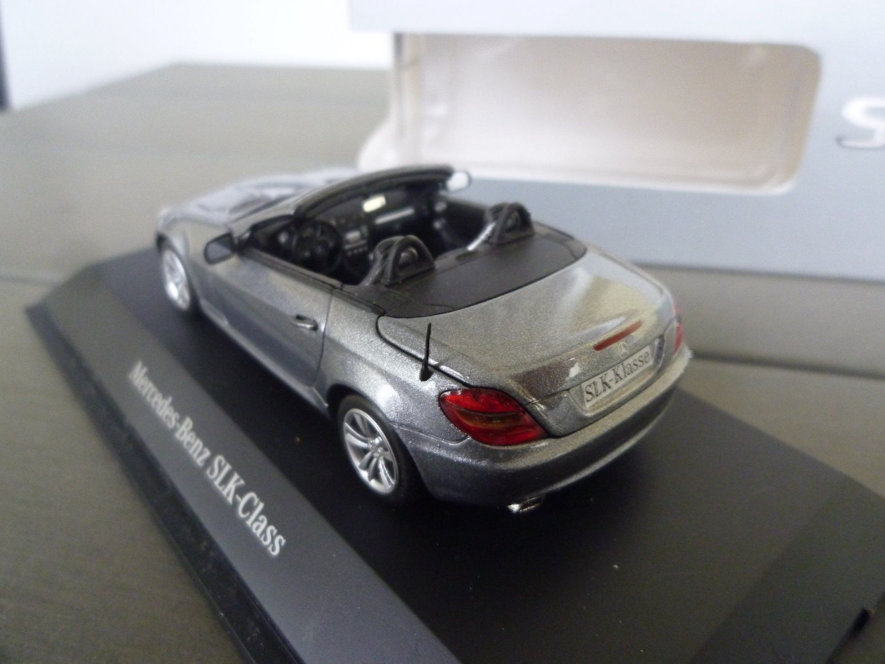 Minichamps Modellautos: Mercedes-Benz SLK-Klasse – Neu und originalverpackt aus Flawil von Imperiosud 3