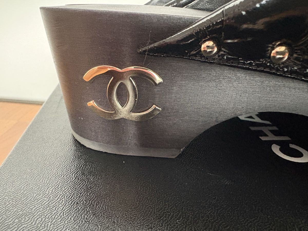 Chanel Scarpe da donna: Orginal Chanel Clogs - Gr. 40 – Usato da Salenstein venduto da Stella0805 9