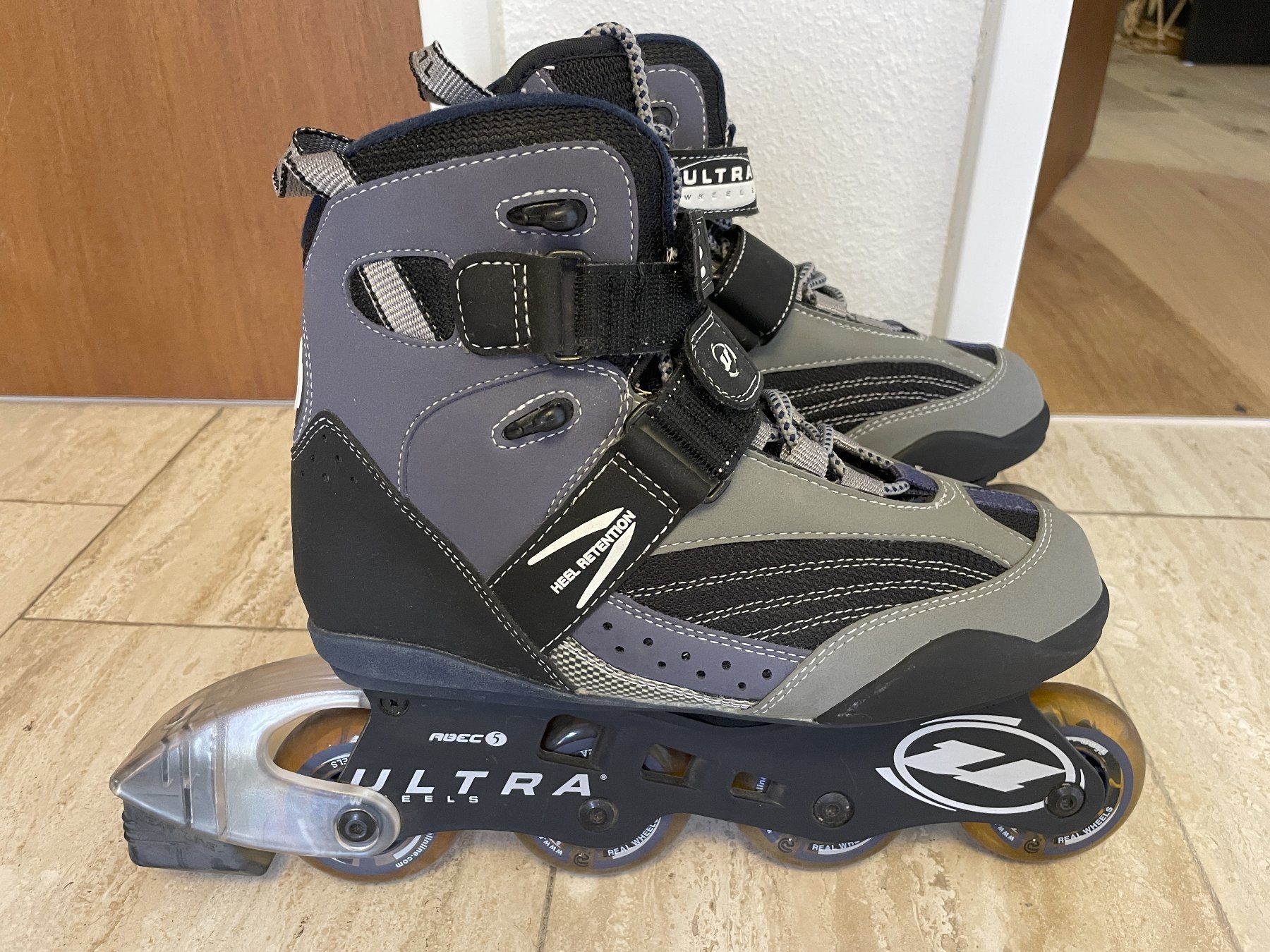 Pattini in linea & Pattini a rotelle: Fast neue Rollerblades / Inline-Skates Ultra Wheels Damen – Usato da Binningen venduto da ren_fh9z
