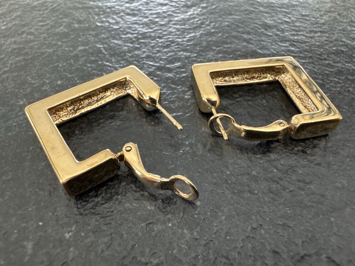 Ohrringe & -stecker: Goldene Ohrringe im geometrischen Design – Gebraucht aus HORGEN von vladibarca10 6