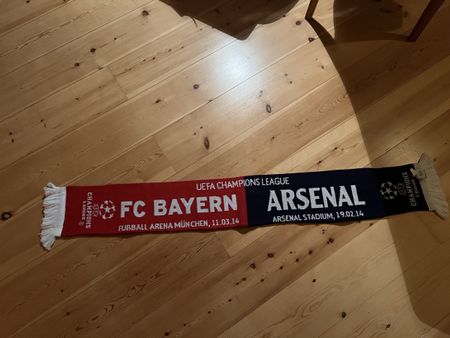 FC Bayern - Arsenal Schal, Champions League, Top Zustand!