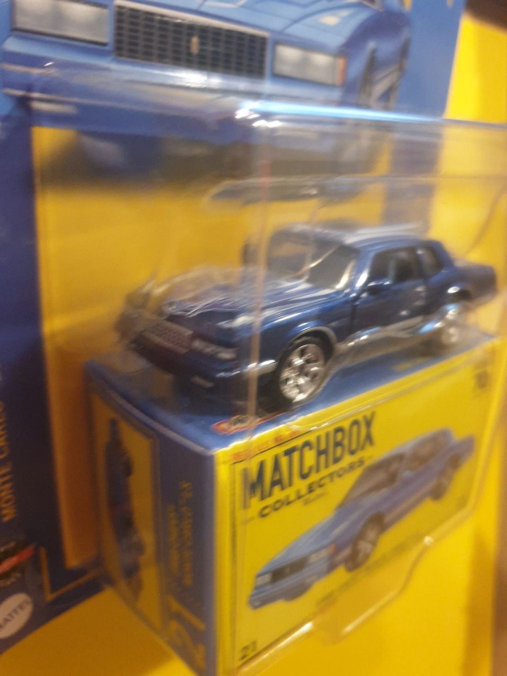Matchbox Modellini d'auto: Matchbox 1988 CHEVY MONTE CARLO LS – Nuovo e nell'imballaggio originale da Oftringen venduto da Rotor 3