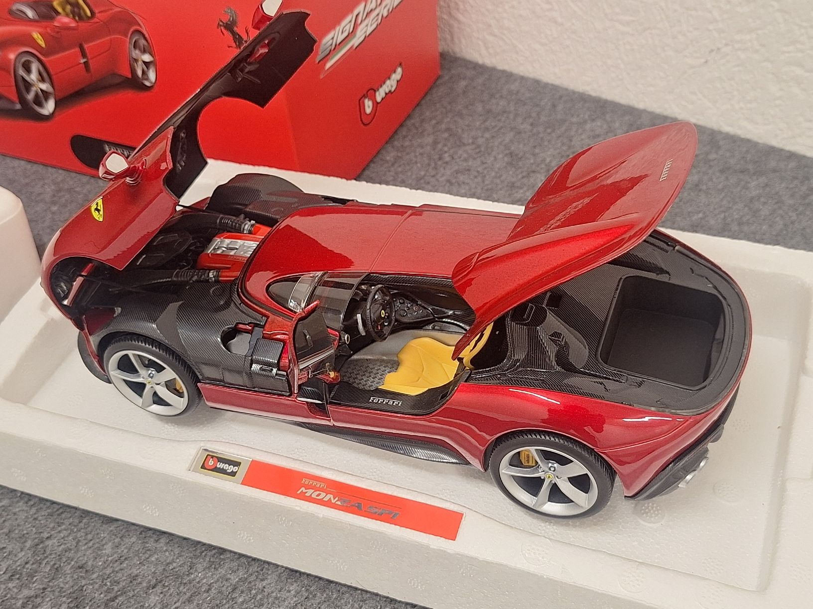 Bburago Modellini d'auto: Bburago Ferrari Monza SP1 1/18  – Nuovo (secondo la descrizione) da Grüt (Gossau ZH) venduto da wisdomio7 3
