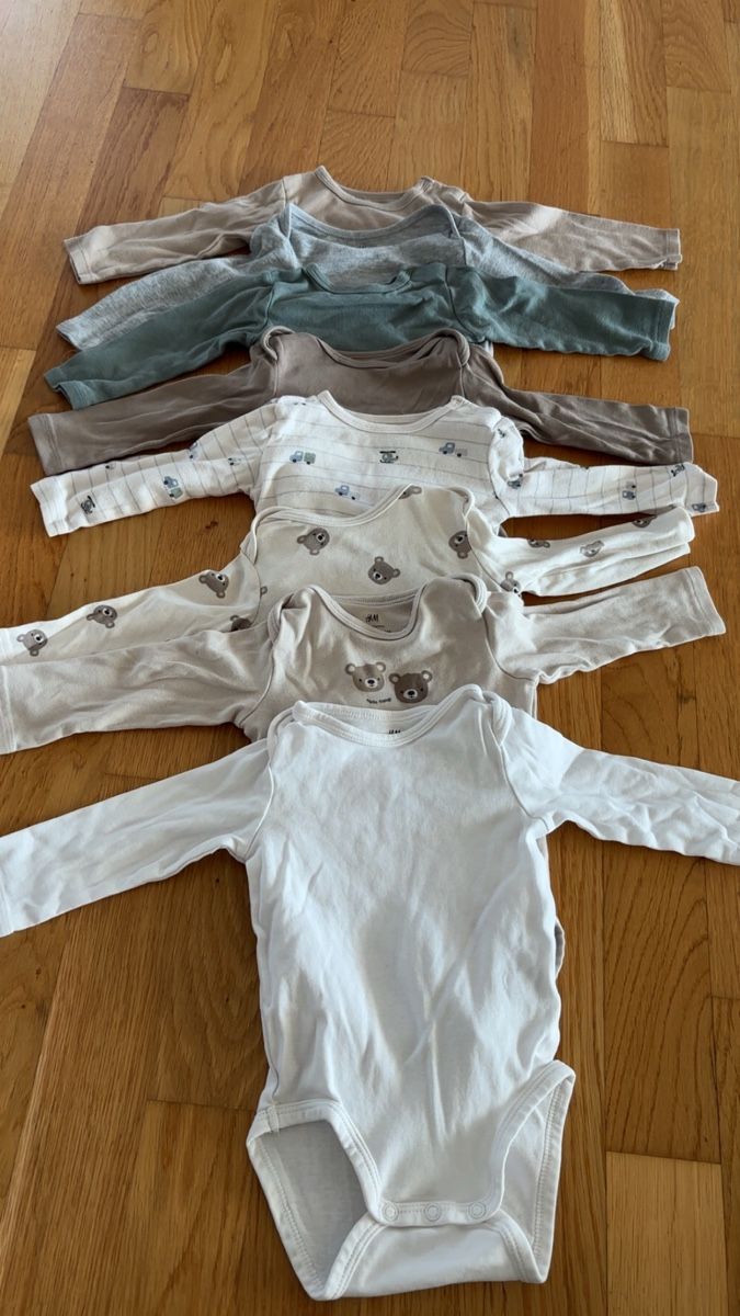 H&M Kleiderpakete & -sets: Bodys set Grösse 68 – Gebraucht aus Lyss von Prinzess99