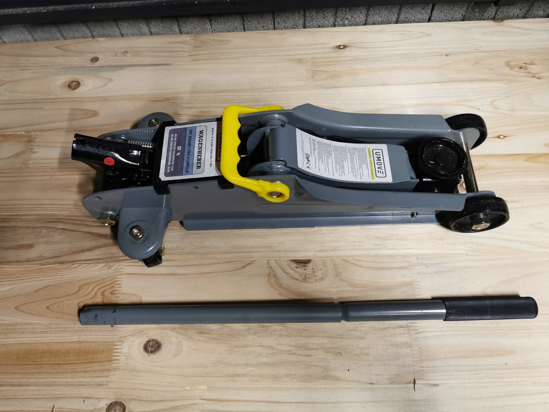 Piattaforme elevatrici & Crick: Cric rouleur hydraulique compact – Nuovo e nell'imballaggio originale da Genève venduto da pie_9syz 1