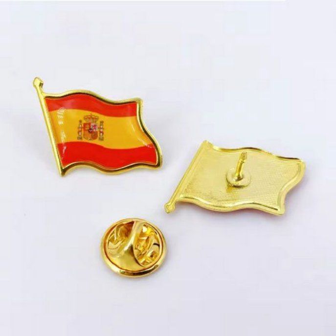 Plaketten & Abzeichen: 50x Ansteckpin mit spanischer Flagge aus emailliertem Metall – Neu und originalverpackt aus Bussigny von NATURALO