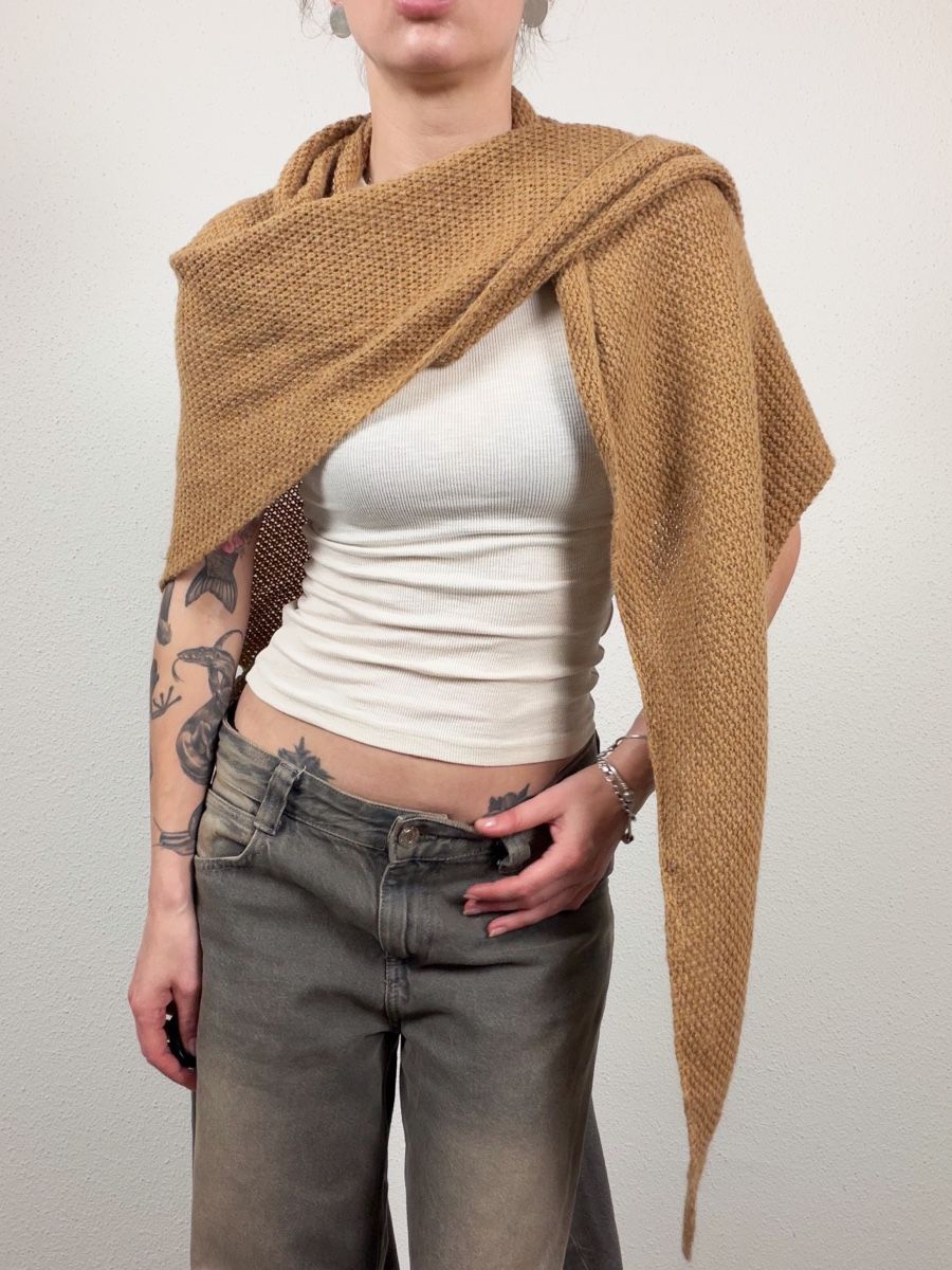 Foulard & Sciarpe: Cosy Alpaca & Wool Blend Scarf - – Usato da Knonau venduto da Grapesvintage