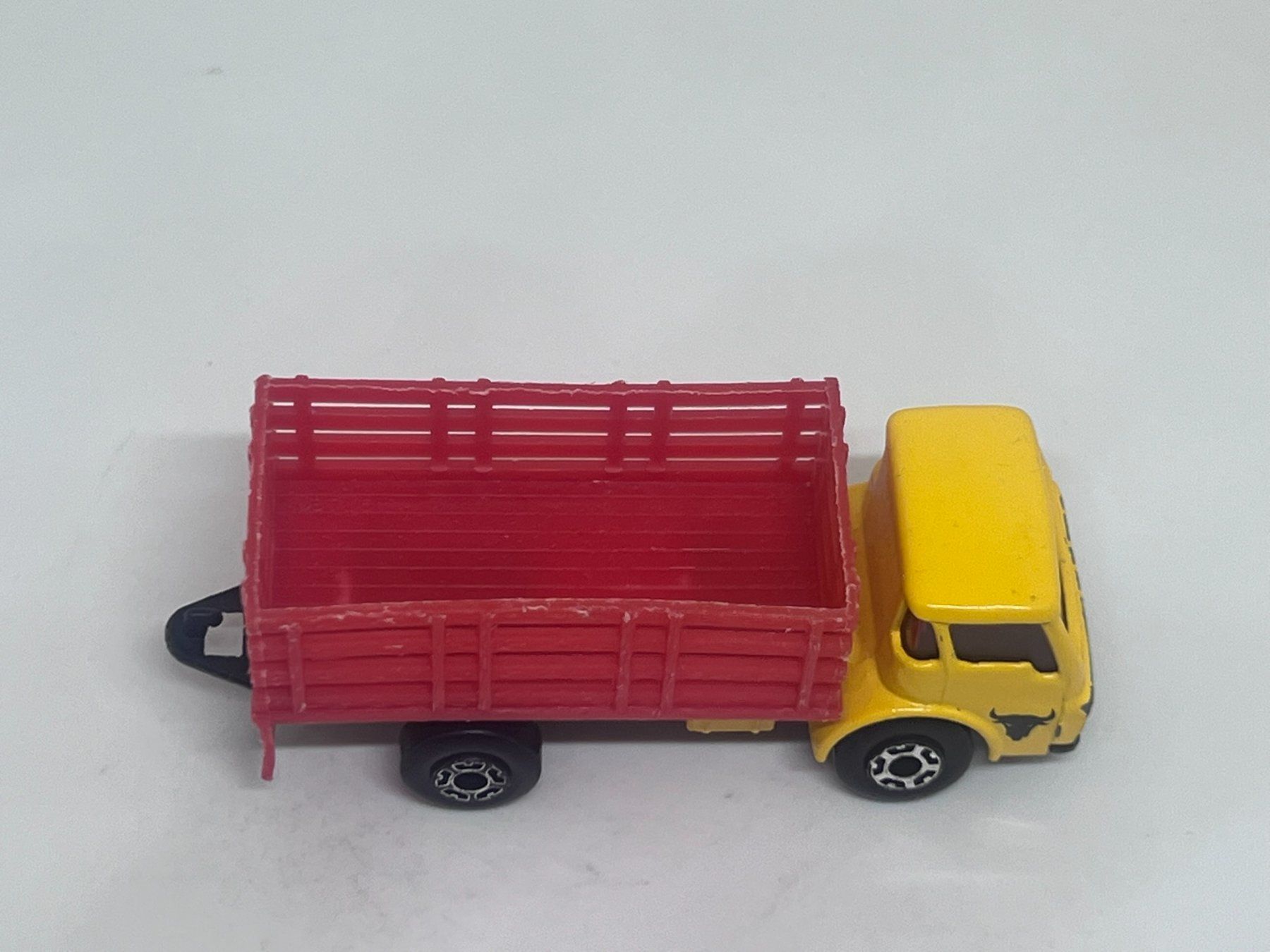 Matchbox Modellini d'auto: Matchbox Cattle Truck #798 – Usato da Wildegg venduto da LaaBoutique 1