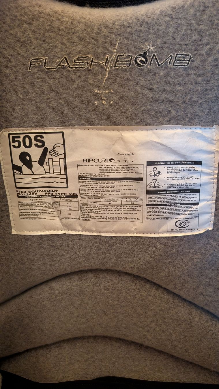 Giubbotti di salvataggio: Rip Curl Flashbomb Schwimmweste, Grösse L, NEU!!! – Nuovo e nell'imballaggio originale da Berg am Irchel venduto da RaPri7 5