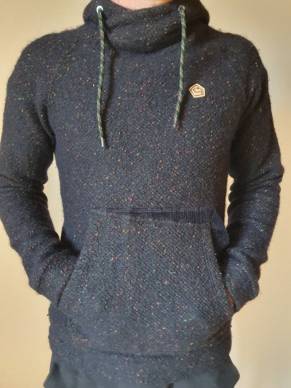 E9 Pulls & Sweat-shirts: E9 "Baghy" Wollpullover Hoodie  Kaputzenpulli Gr. S schwarz – D'occasion à Stein am Rhein par fusselmaus