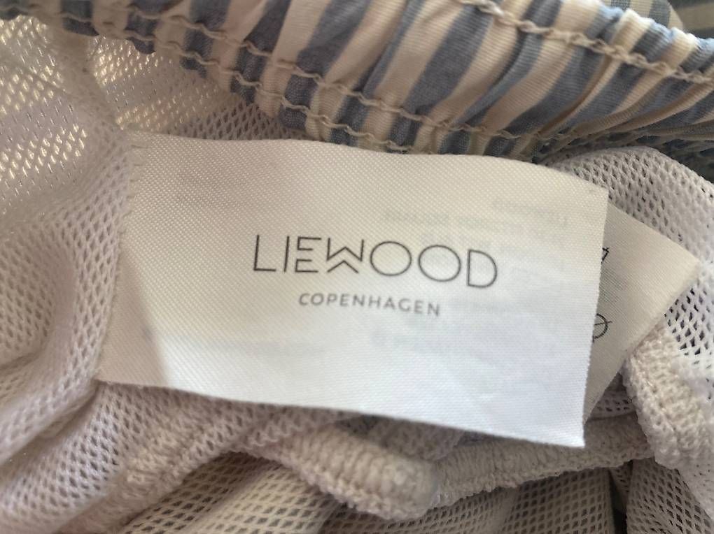 Pantaloni: Liewood Badehose Gr. 98/104 Gestreift – Usato da Zürich venduto da rundeshaus1 1