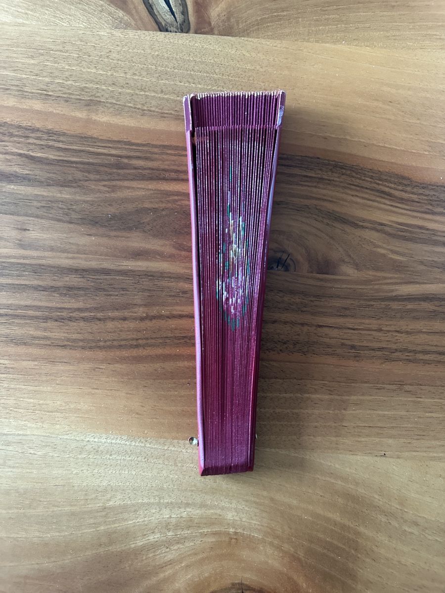 Alle Dekorationen: Fächer handbemalt rot Holz Seide 25cm neuwertig – Gebraucht aus Bellmund von eli_9cm8 2